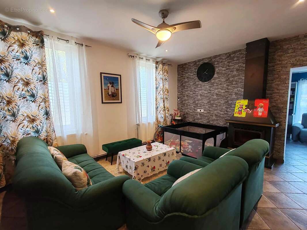 Maison à SERANVILLERS-FORENVILLE