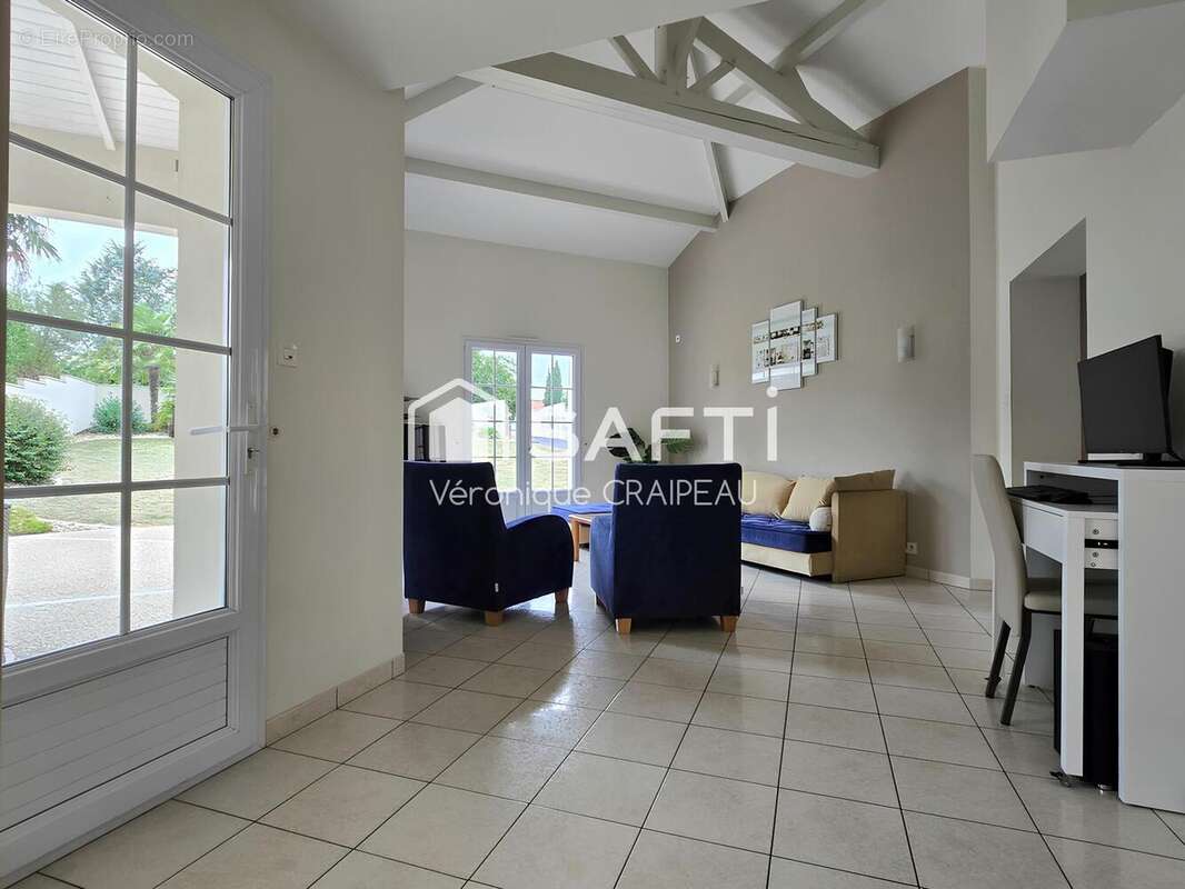 Photo 2 - Maison à SAINT-MARTIN-DES-NOYERS