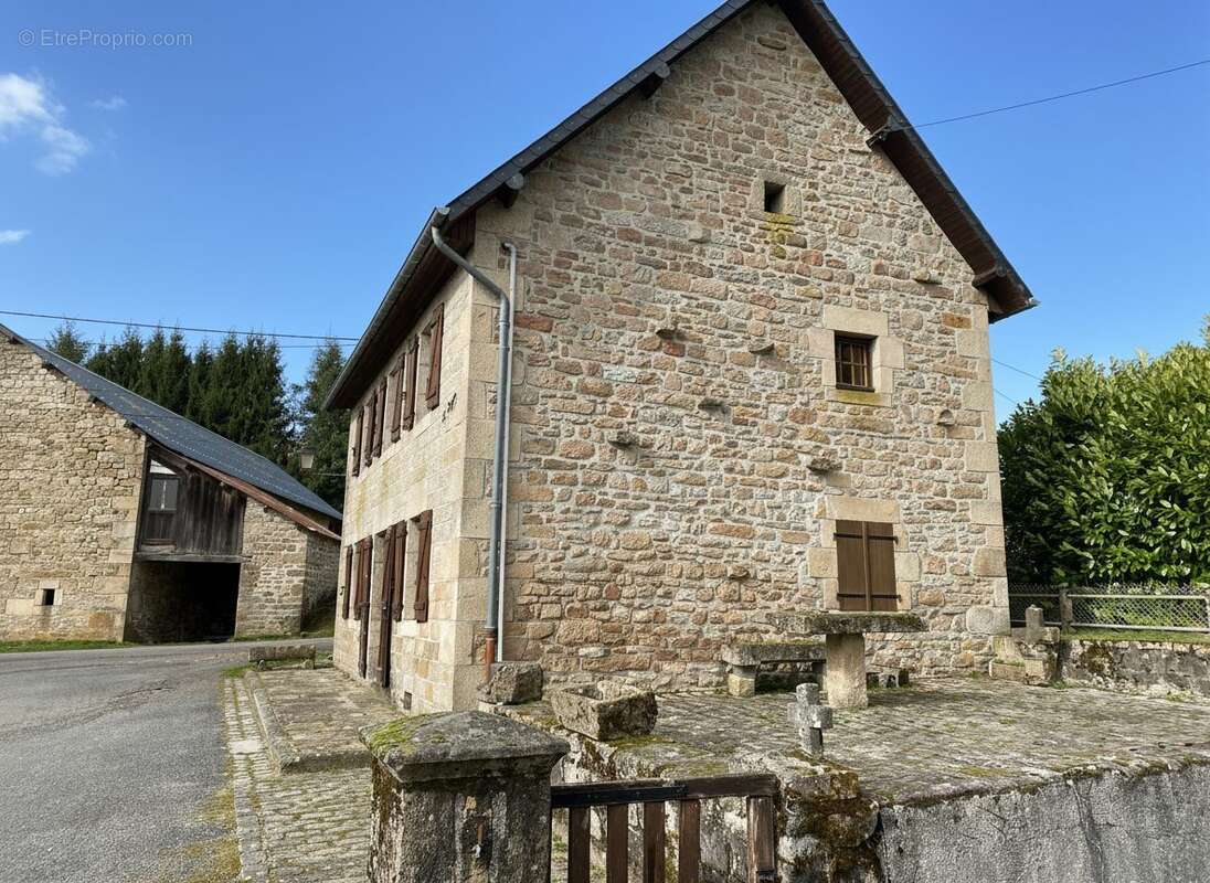 Maison à VIAM