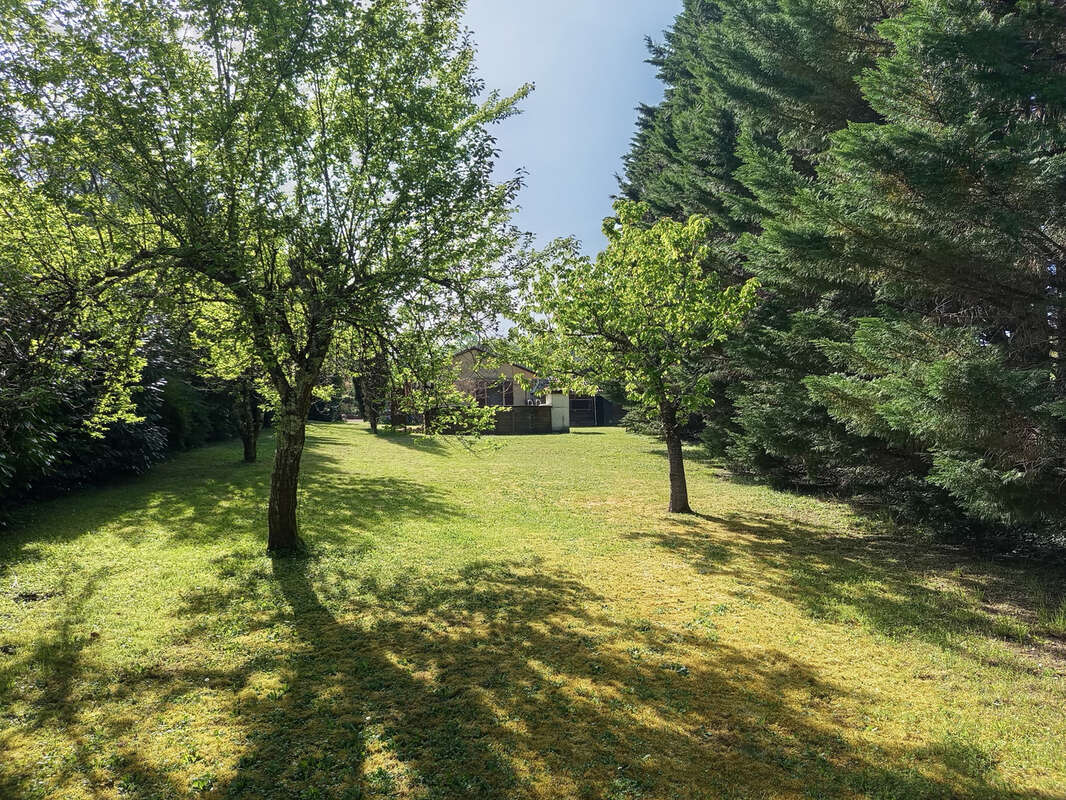 Maison à ANNESSE-ET-BEAULIEU