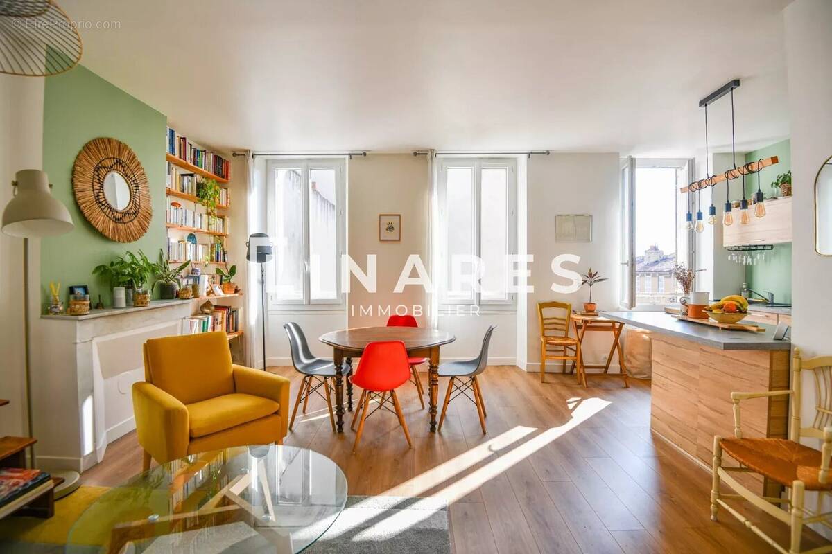 Appartement à MARSEILLE-5E