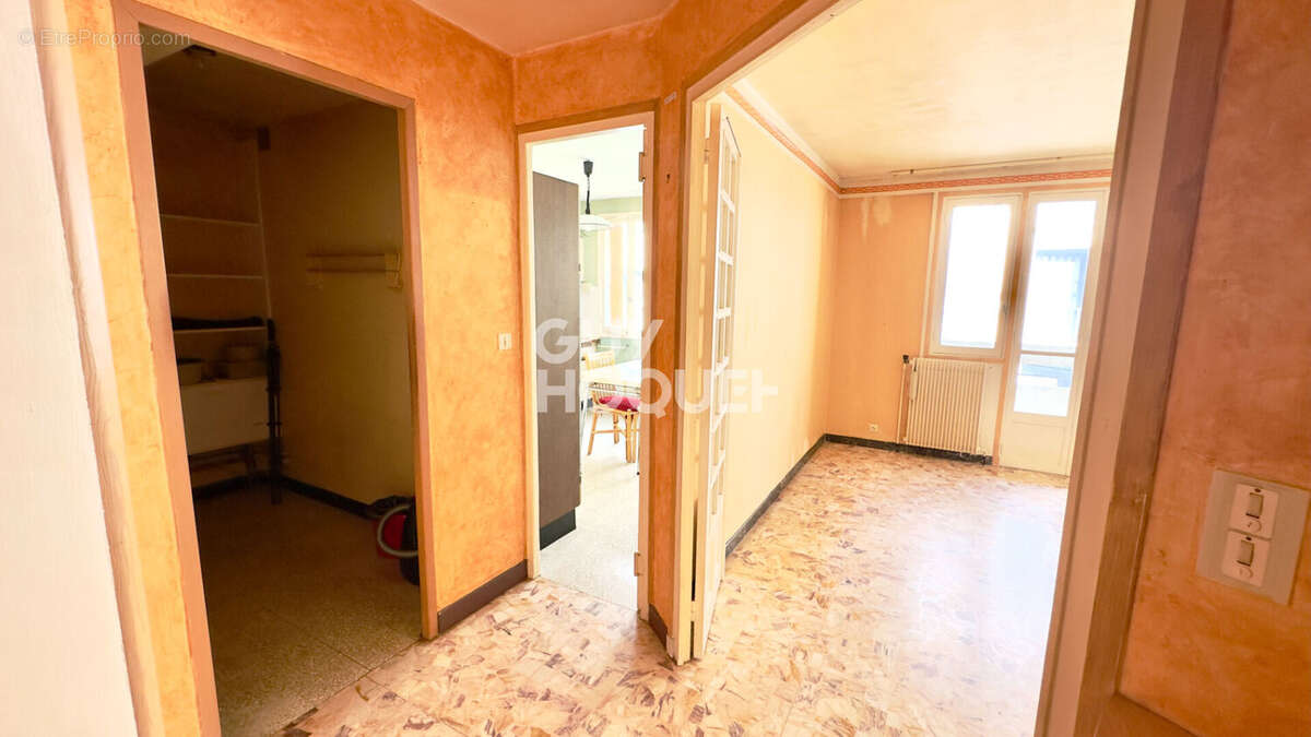 Clermont-Ferrand - Salins - Appartement T4 de 100m2 avec garage - photo 10