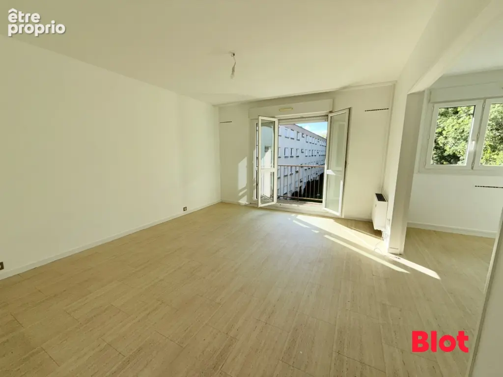 Appartement 4 pièces 74 m² à vendre à Rennes (35200) - photo 2