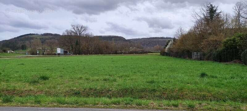 Terrain à PAZAYAC