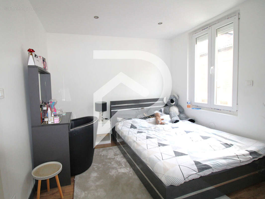 Maison à MONTATAIRE