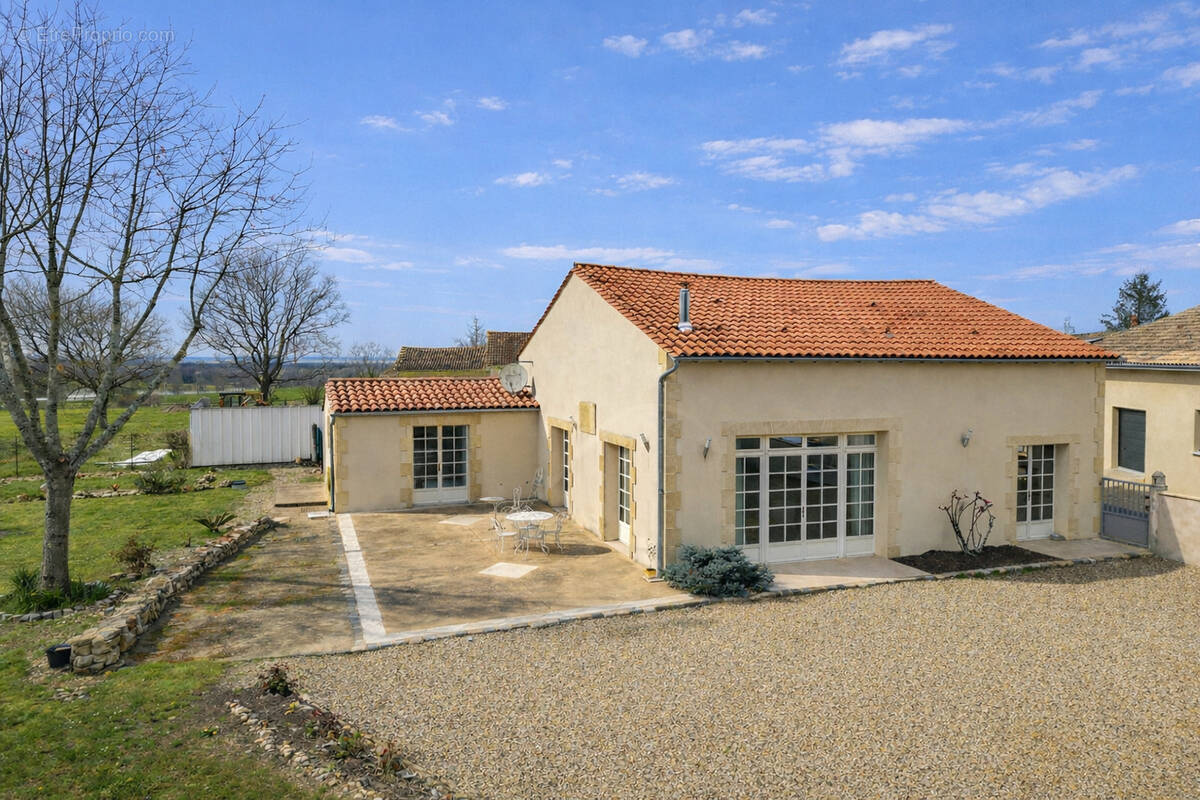 Maison à SAINT-MARTIN-DE-GURSON