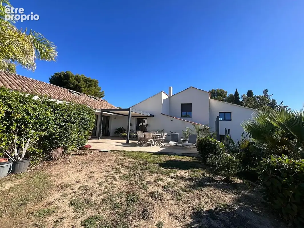 La Ciotat Quartier très recherché du Liouquet : Villa contemporaine avec vue mer panoramique - photo 3