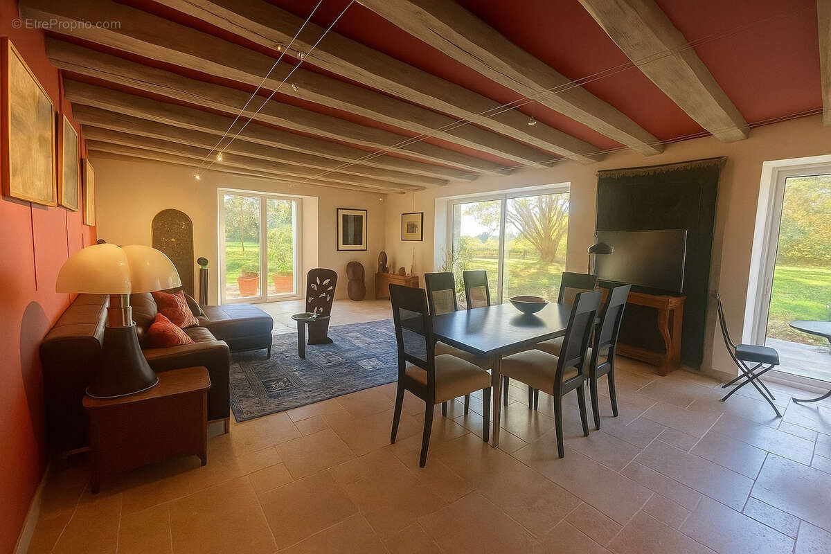 Maison à ARTANNES-SUR-INDRE