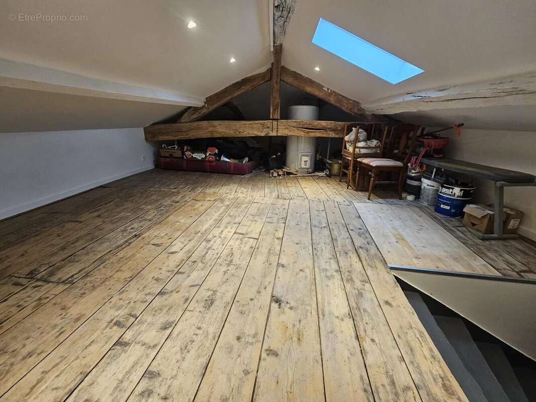 Maison à SAINT-MARTIN-DU-MONT