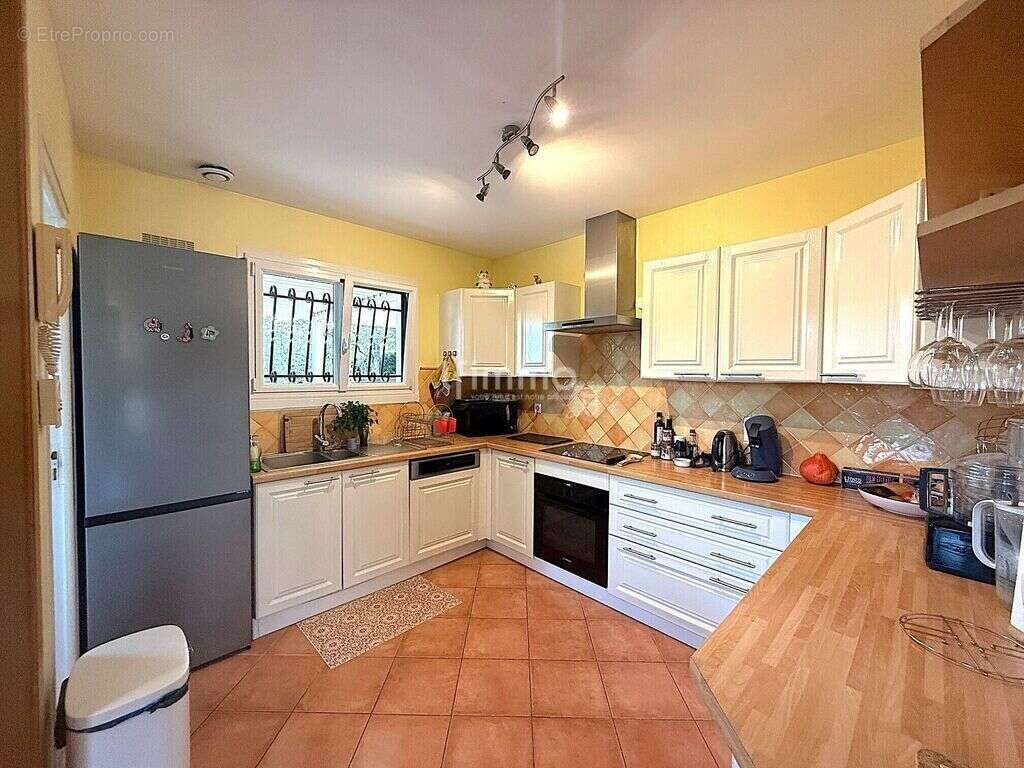 Maison à SAINT-MICHEL-DE-RIEUFRET