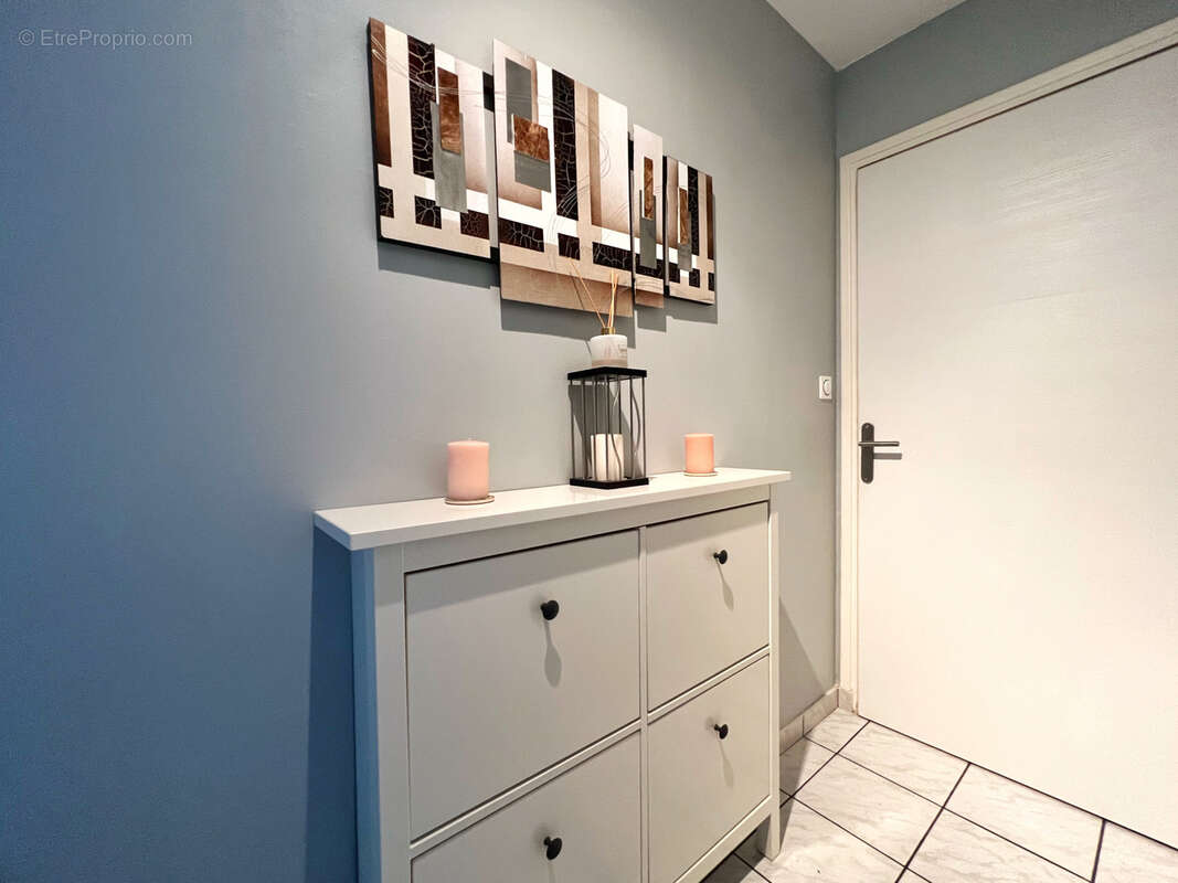 Appartement à PIERRE-BENITE