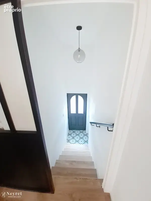 Maison individuelle totalement rénovée de 140 m2 sur 1850 m2de terrain - photo 9