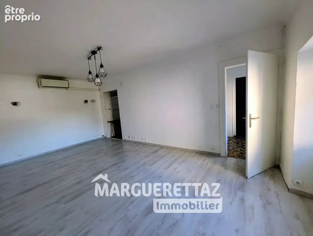 Maison de village mitoyenne - St Jeoire 115m² / garage / pas d'exterieur - photo 5