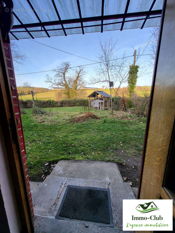 Maison à MONTIGNY-EN-MORVAN