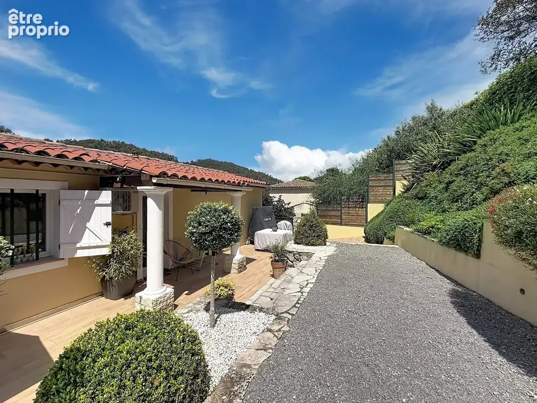 Maison 5 pièces avec piscine et garage à Tourrette-Levens - photo 25
