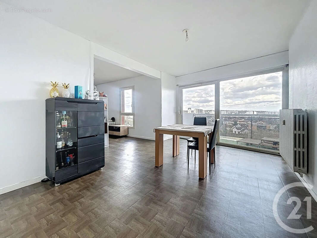 Appartement à LE MEE-SUR-SEINE