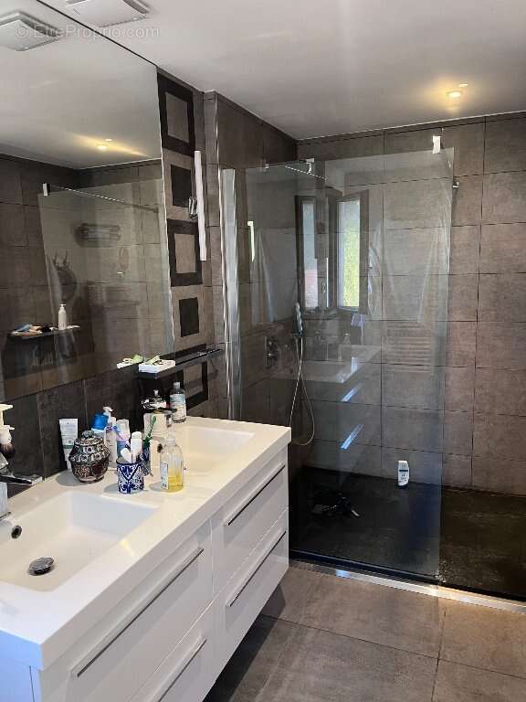 Maison à SAINT-JUST-SAINT-RAMBERT