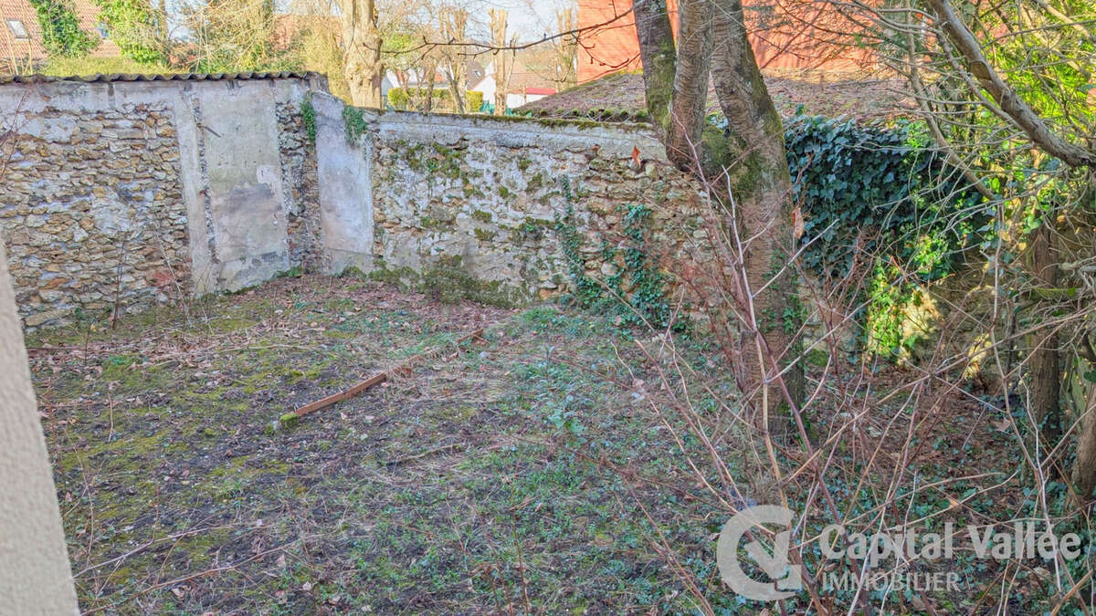 Pavillon 110 m2 - 5 pièces - jardin - photo 4