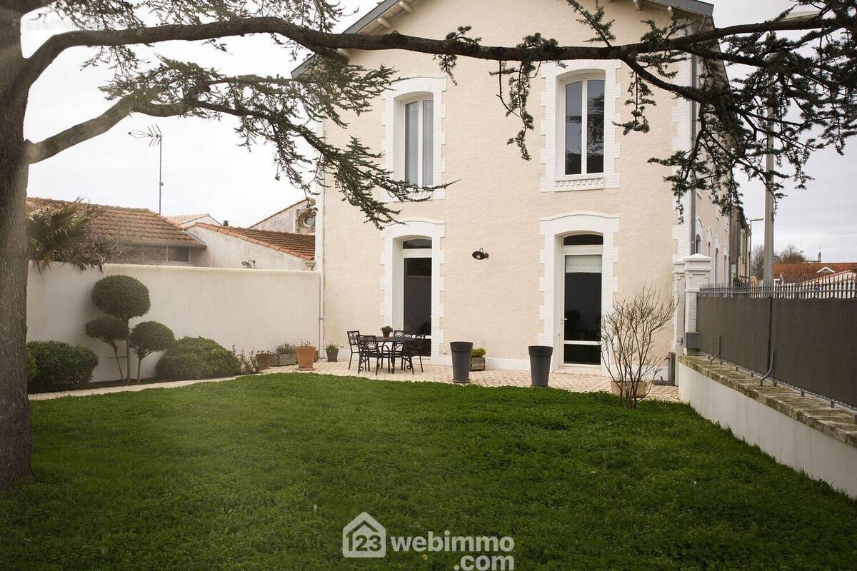 Maison à NIEUL-SUR-MER