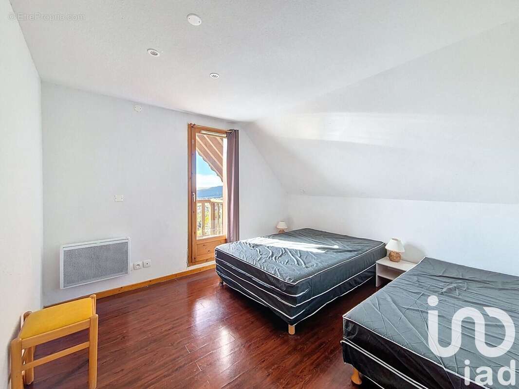 Photo 4 - Appartement à BESSE-ET-SAINT-ANASTAISE