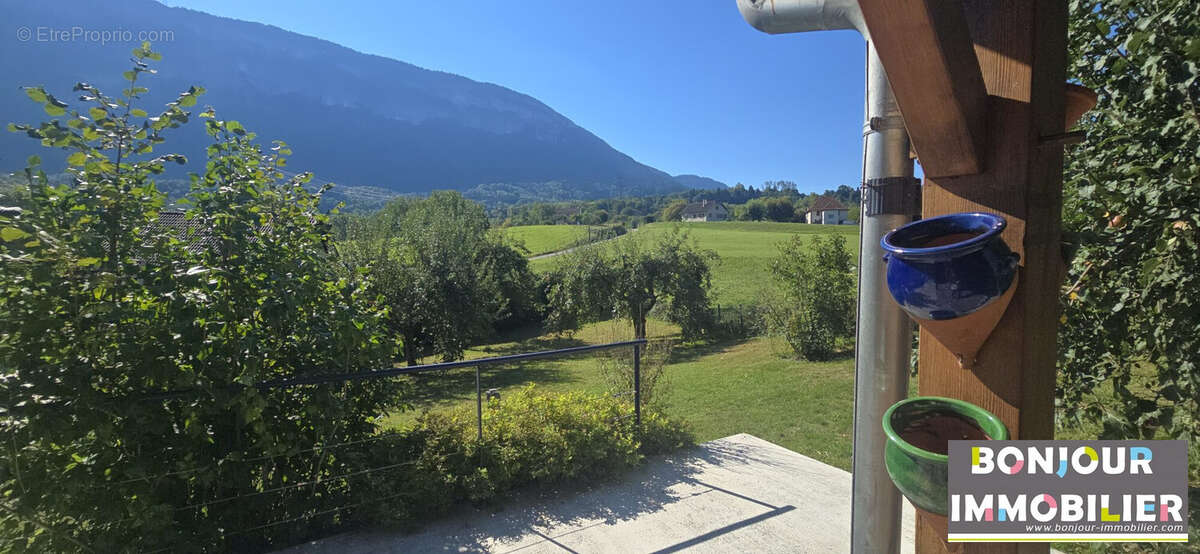 Maison 176 m² à Lepin-Le-Lac  - photo 2