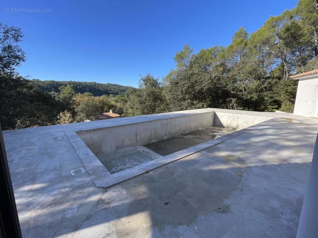 Maison à LORGUES