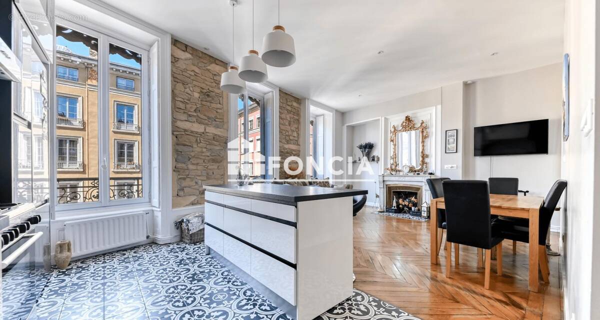 Appartement à LYON-1E