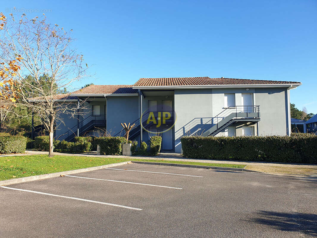 Appartement à LE VERDON-SUR-MER