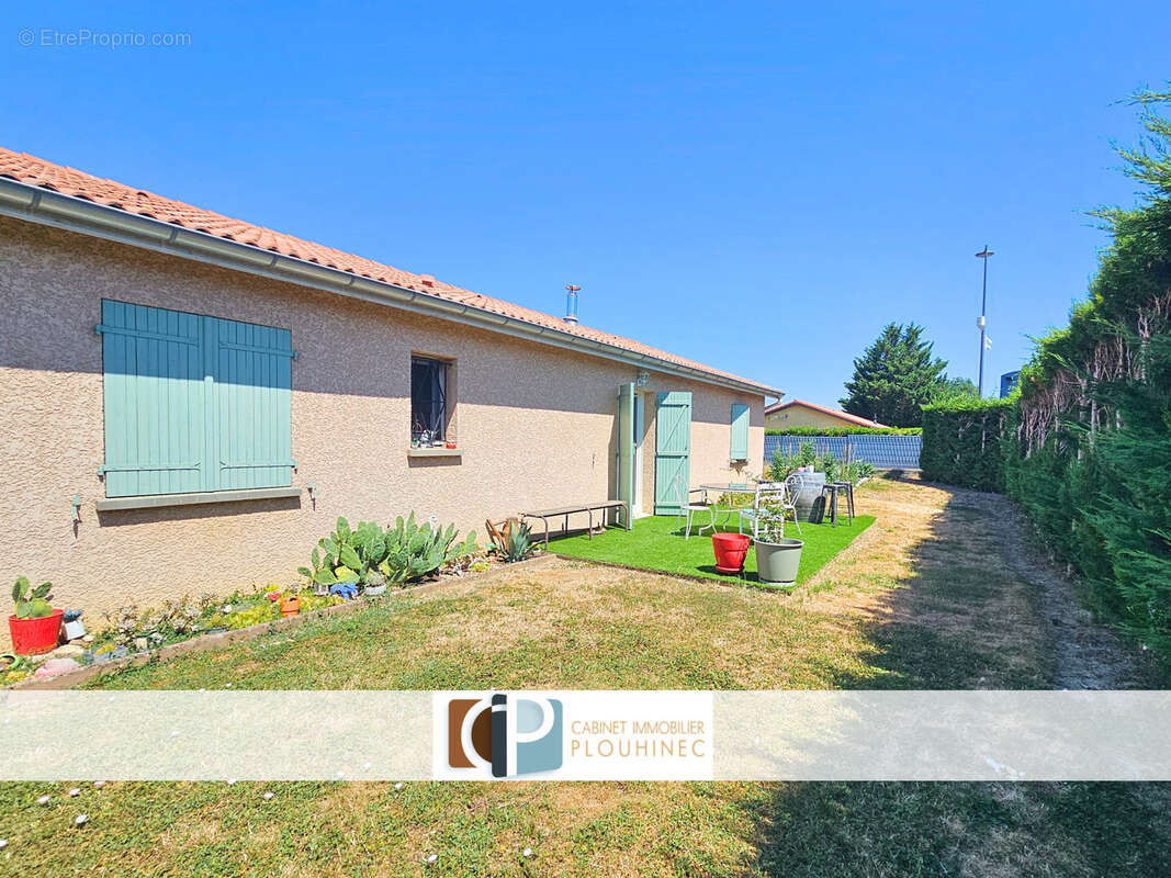 Maison de plain pied avec piscine. - photo 5