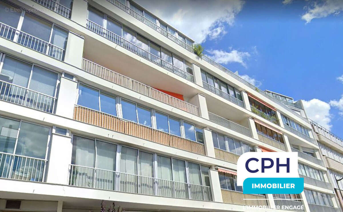 Parking à PARIS-12E