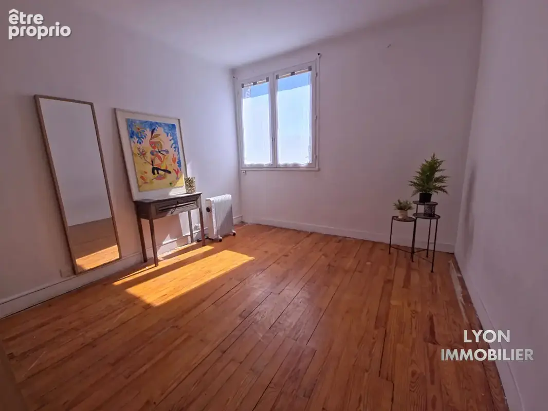 Appartement t3 - proche bron centre - photo 3