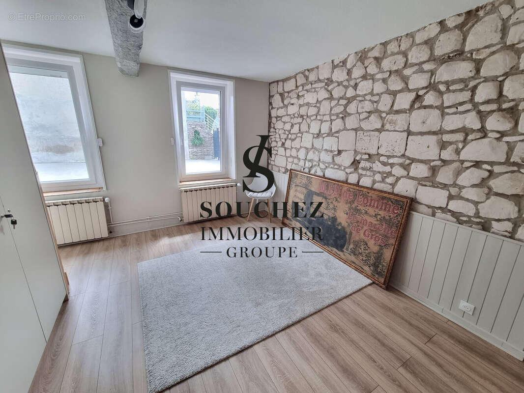 Maison 165 m² à Acq  - photo 9