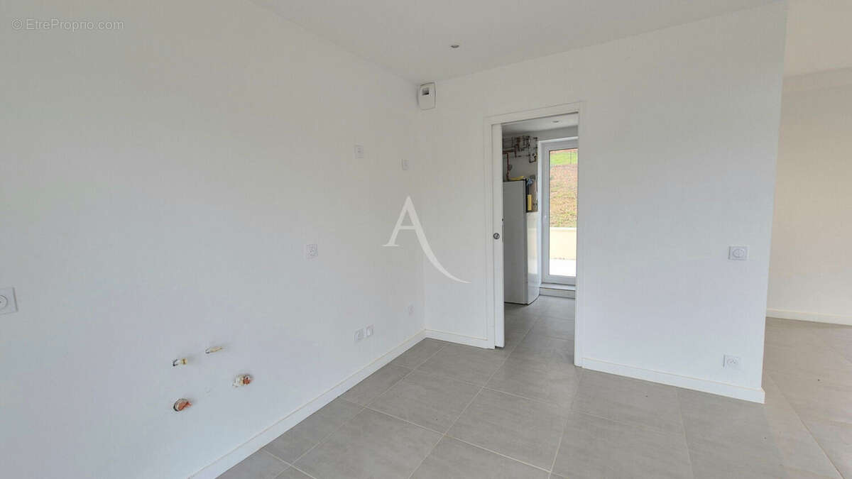 Maison à BURES-SUR-YVETTE