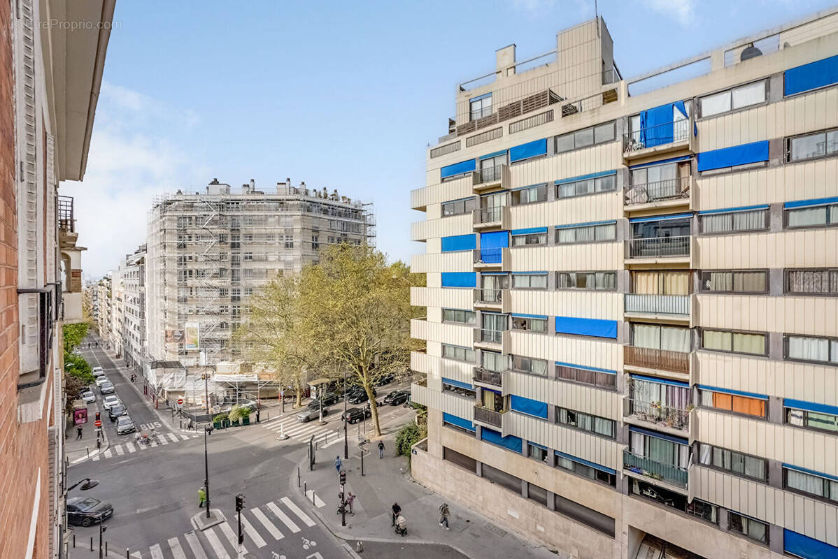 Appartement à PARIS-19E