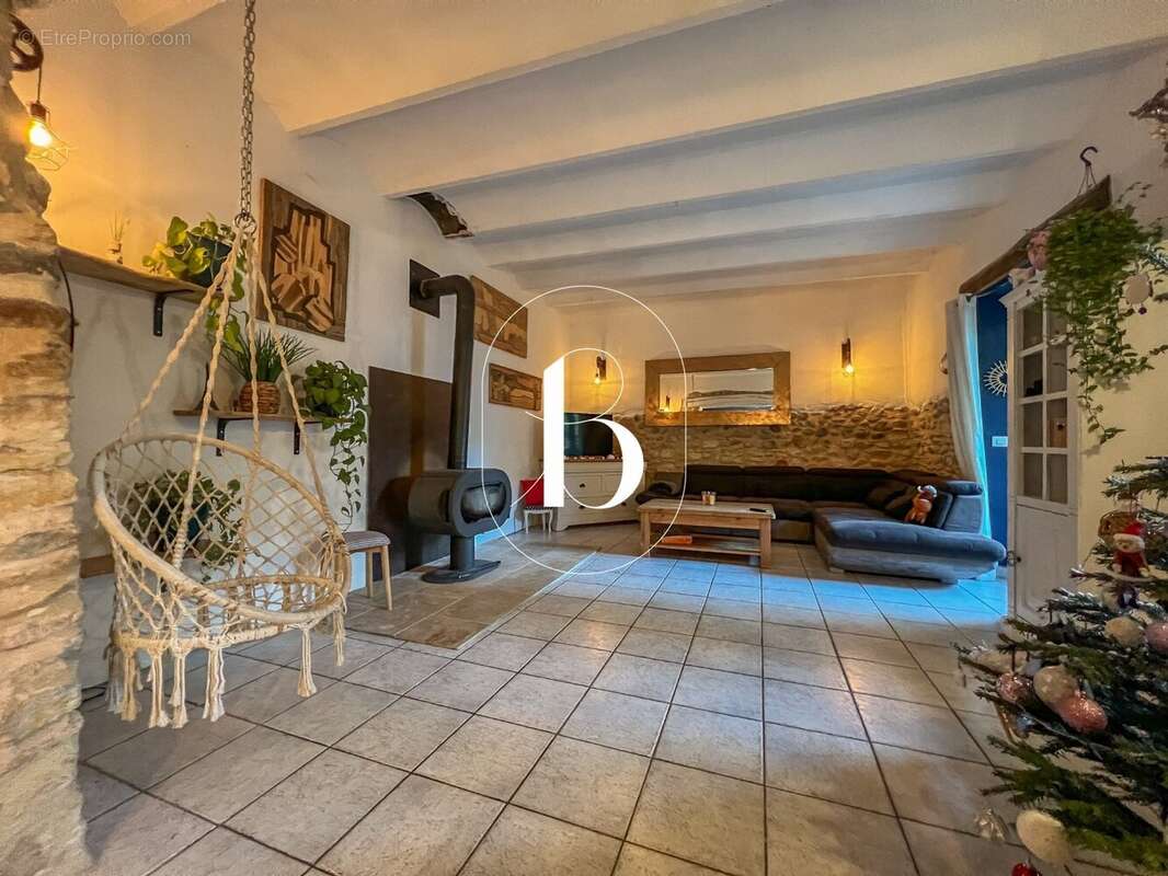 Maison à BARJAC