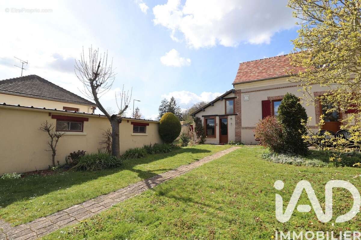 Maison 94 m² à Evreux  - photo 3