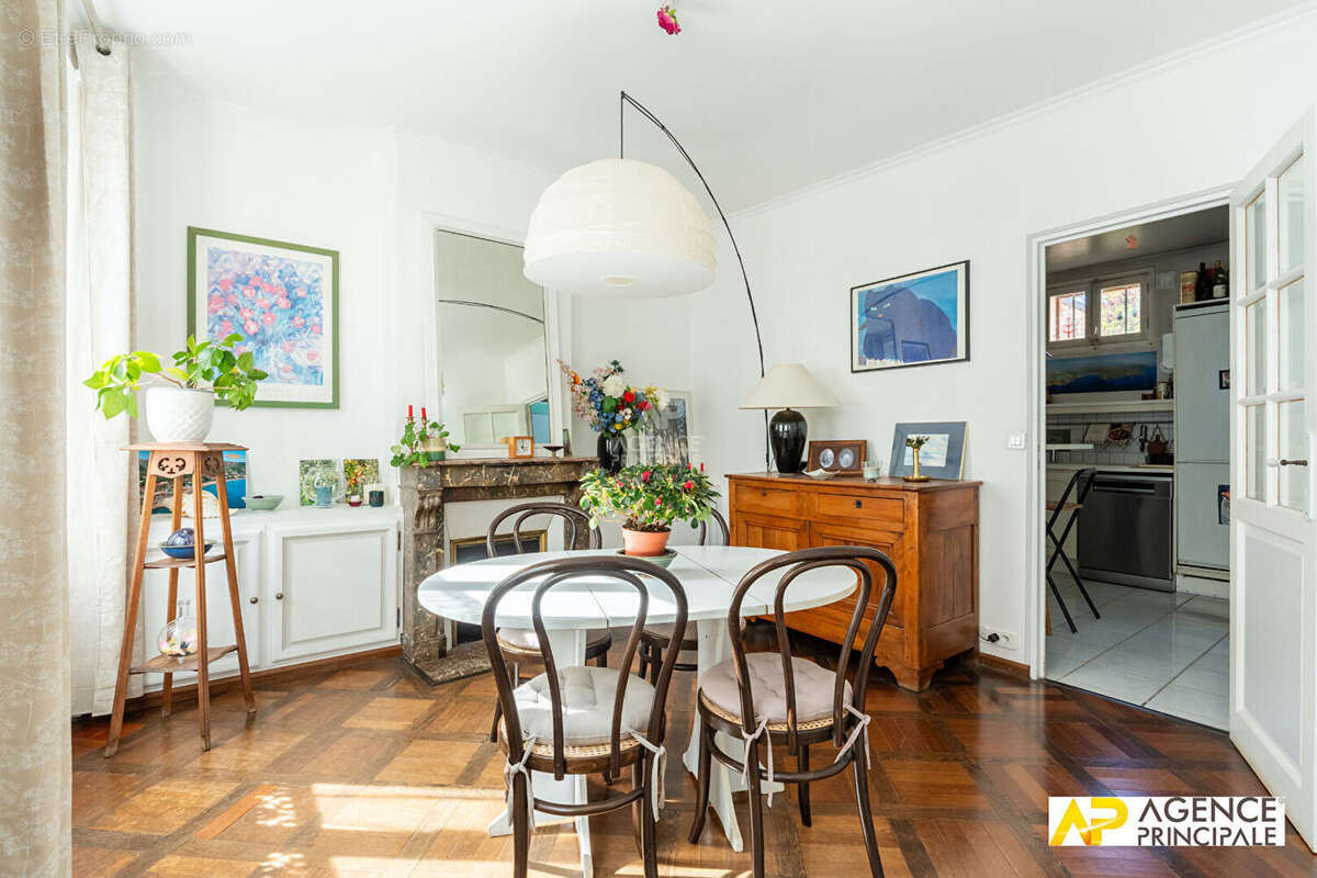 Maison de ville - 7 pièce(s) 137.59 m2 - photo 6