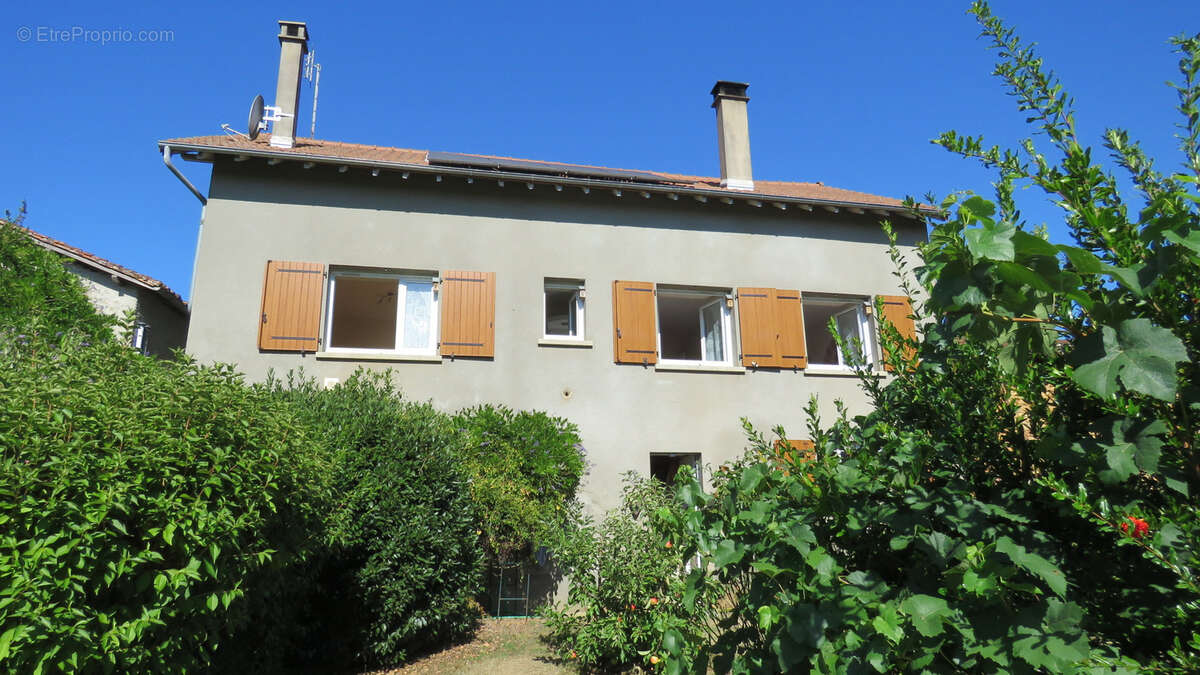 Maison à CORGNAC-SUR-L'ISLE