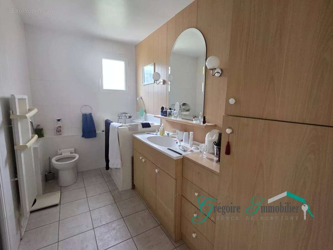 Maison à LA GENEVRAYE