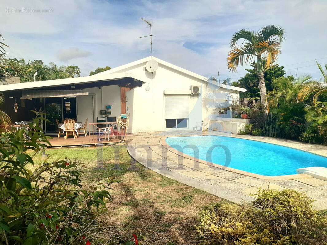 Maison à PETITE-ILE