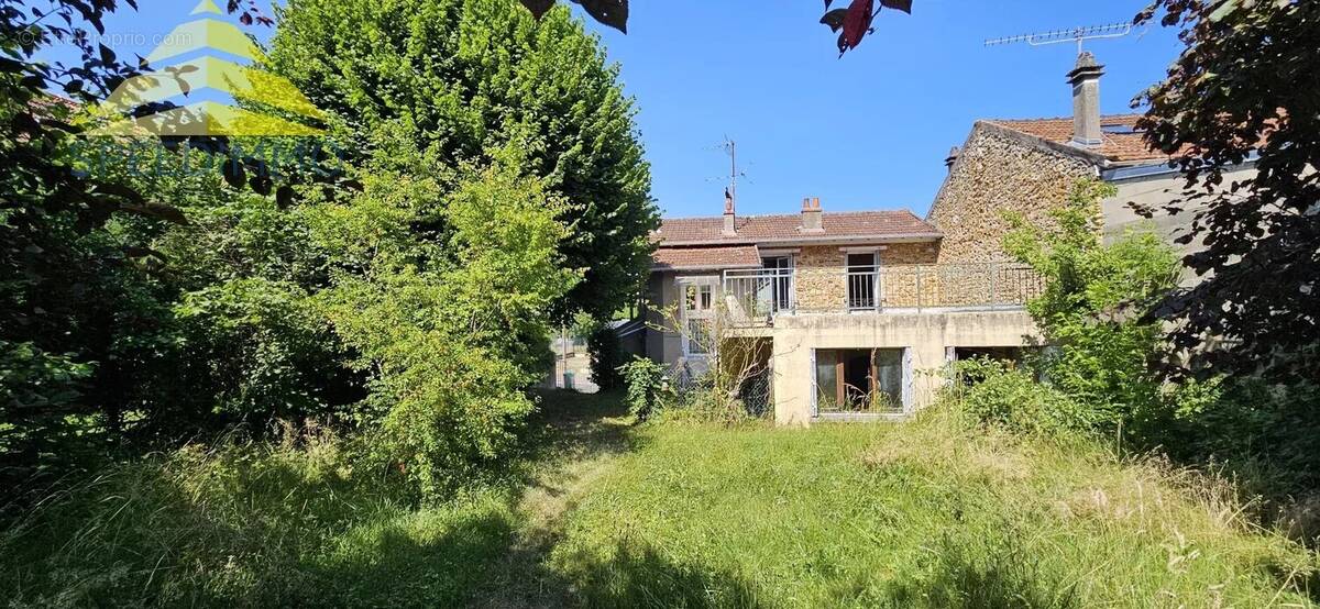 Maison à EPINAY-SOUS-SENART