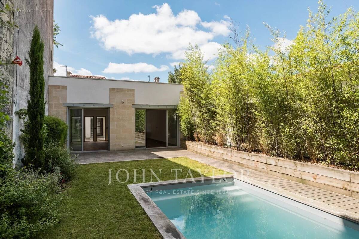 Appartement à BORDEAUX