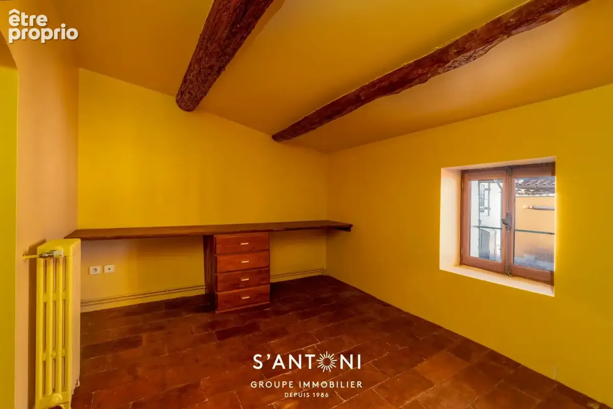 BESSAN: Maison de caractère 325 m² avec cour, proche centre et commodités - photo 21