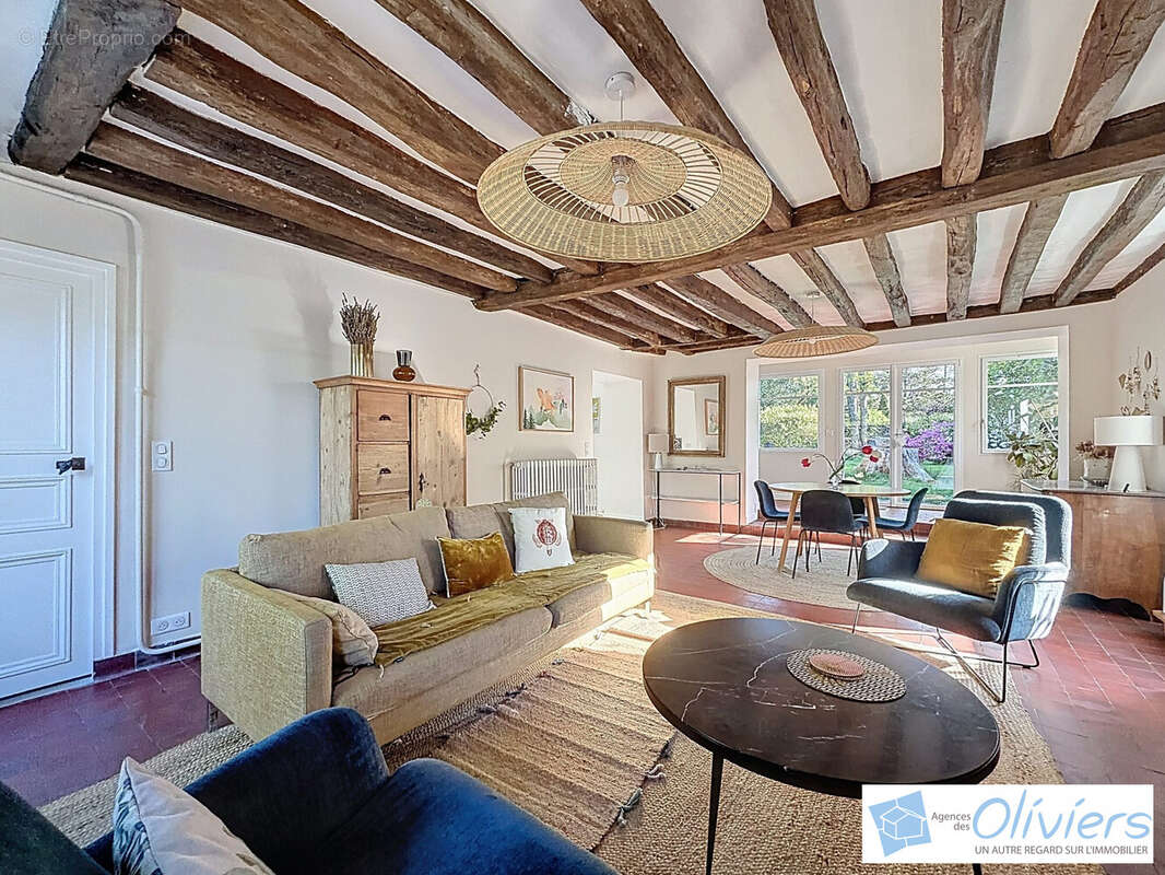 Maison à SAINT-REMY-LES-CHEVREUSE