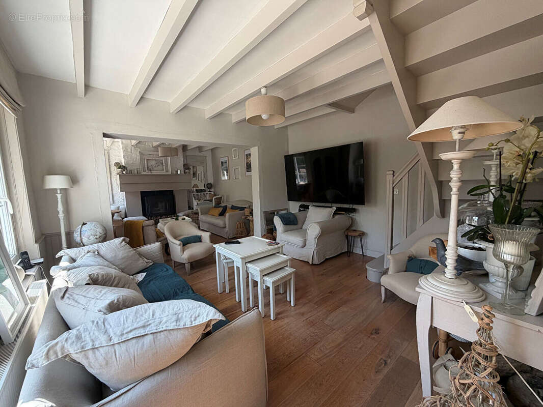 OCTEVILLE-SUR-MER - Propriété d'exception - Maison + gîte indépendant - 233.70m² - 1 939 m² - photo 10