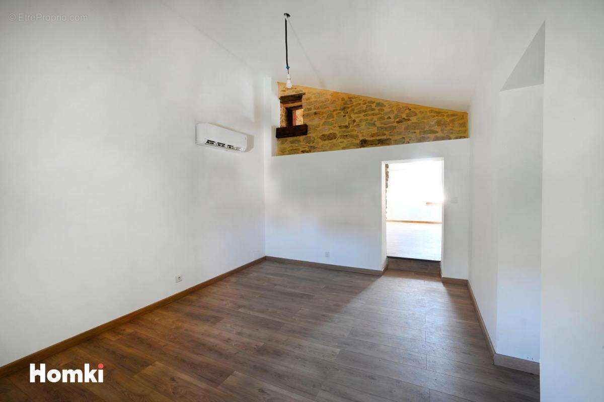 Maison/Villa T7 de 185 m² à Saint-André-d'Olérargues 30330 - photo 13