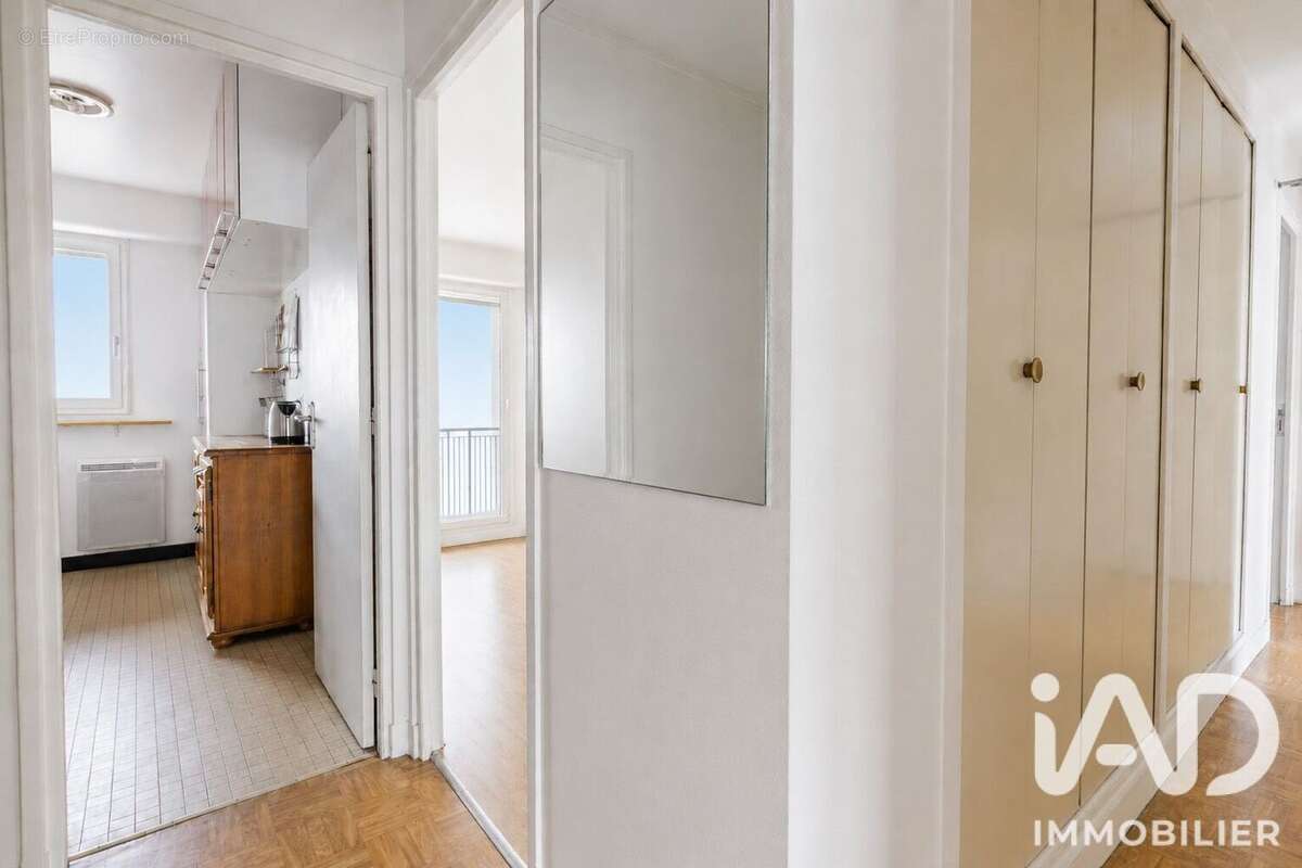 Appartement 80 m² à Savigny-Sur-Orge  - photo 4