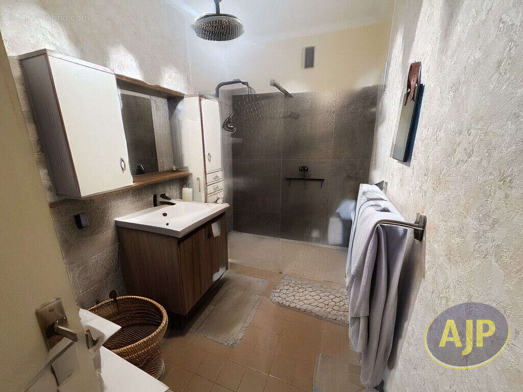 Maison à LE POULIGUEN