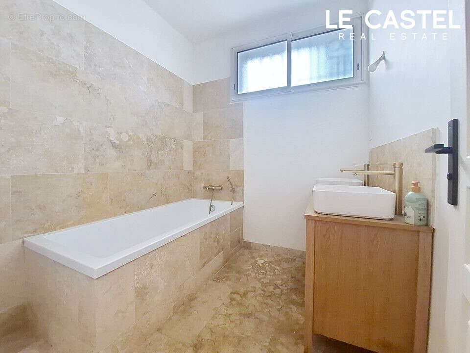 Appartement 90 m² à Aubagne  - photo 7