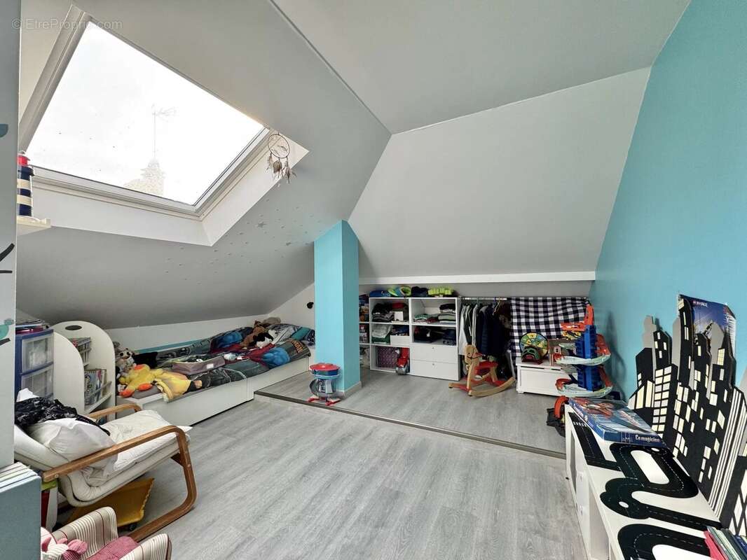 Appartement à VERRIERES-LE-BUISSON